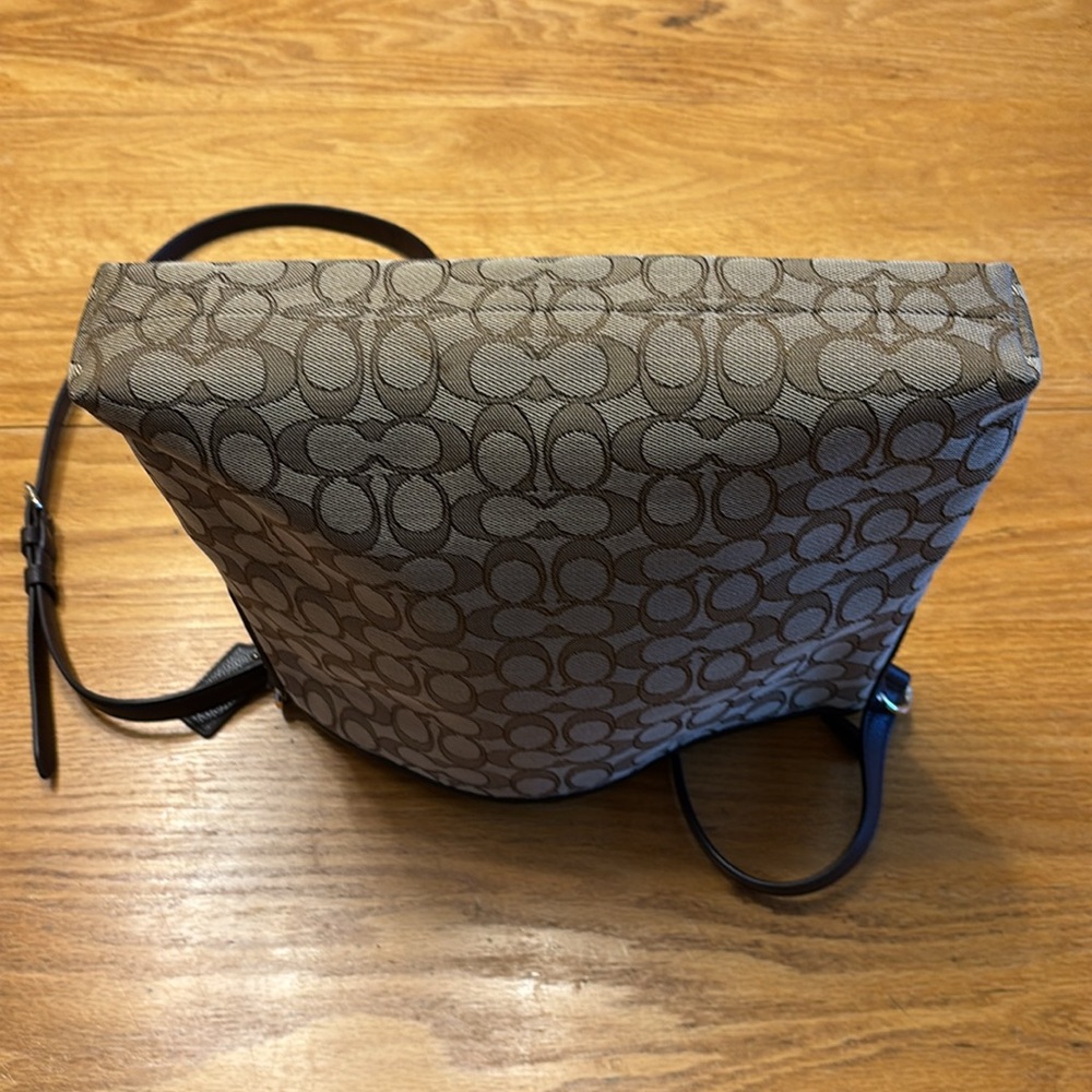 Coach Brown and Beige Signature Crossbody Bag - Picture 4 of 12